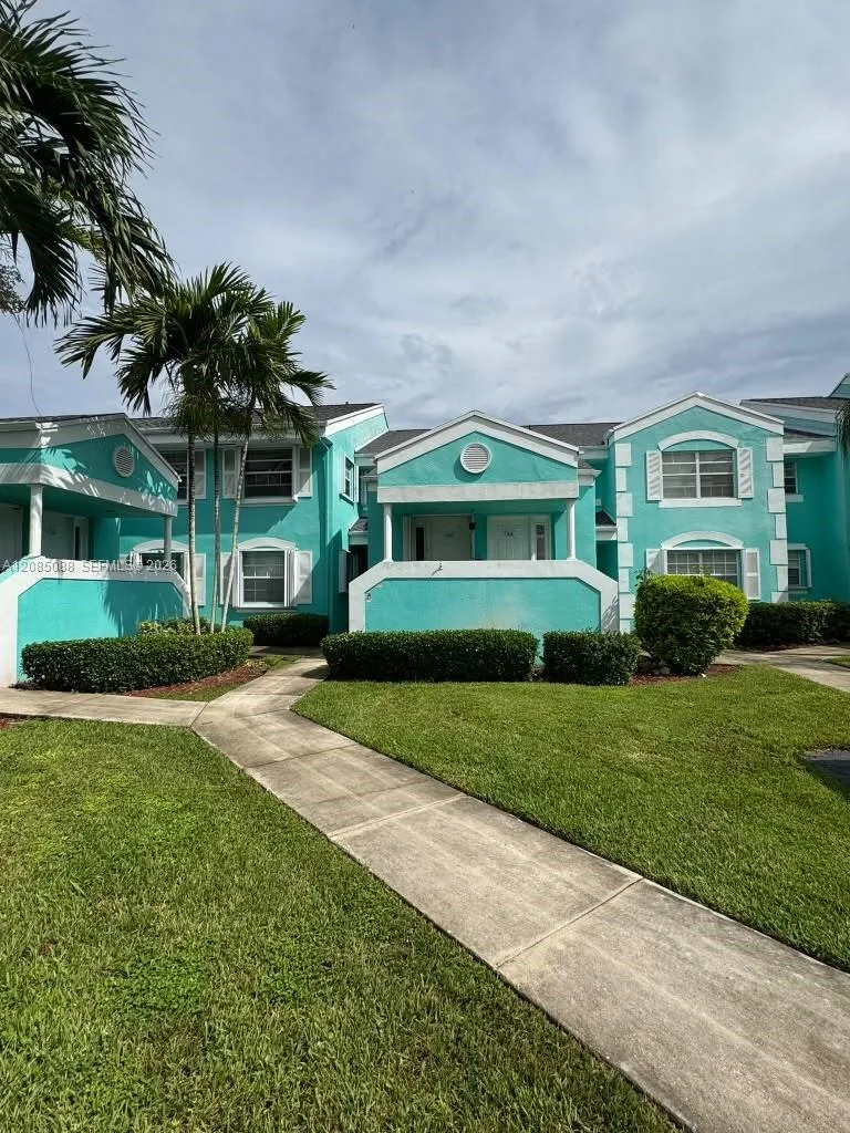 En Renta 2610 SE 20th Court 205-A, Homestead, FL 33035, Homestead, FL 33035