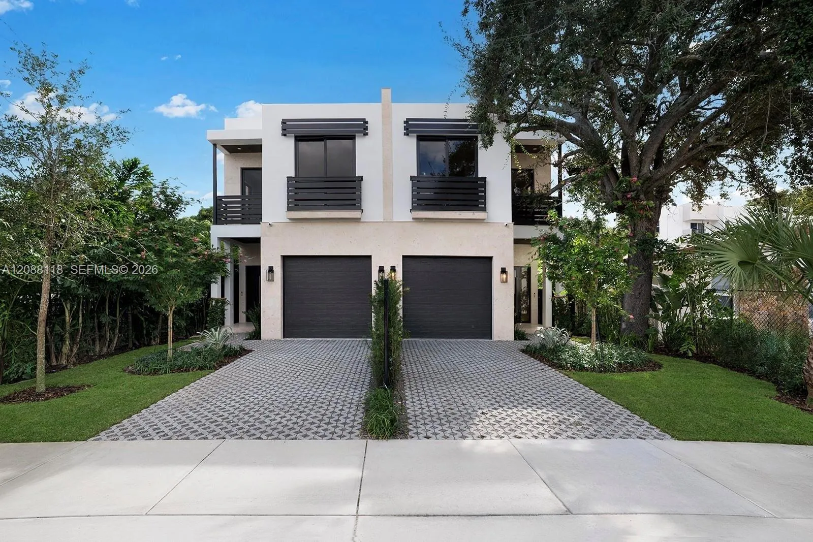 En Venta 2610 SW 17 Street, Miami, FL 33145, Miami, FL 33145
