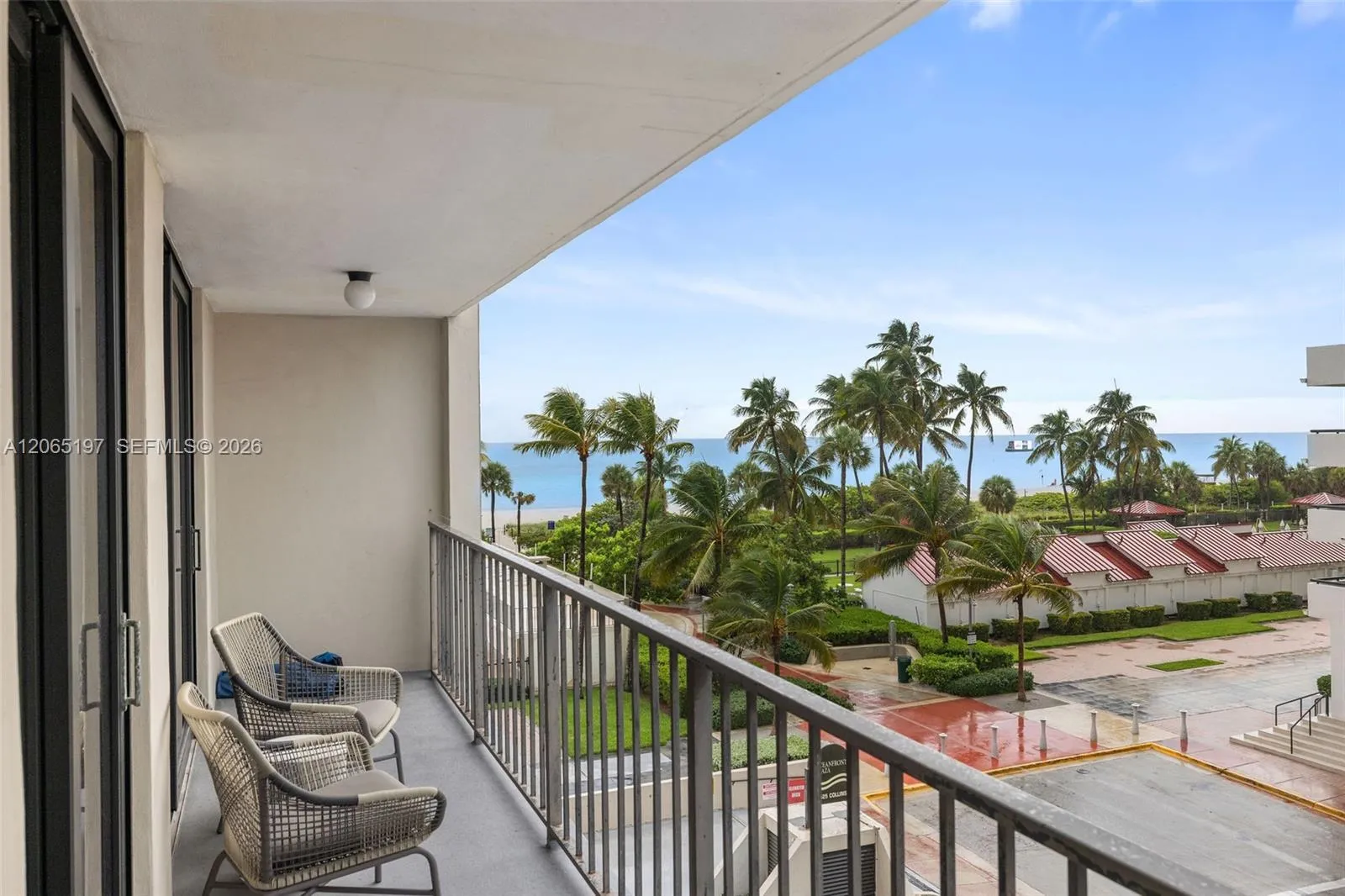 Foto de propiedad en 2625 Collins Avenue 402, Miami Beach, FL 33140 Miami Beach con MLS# 