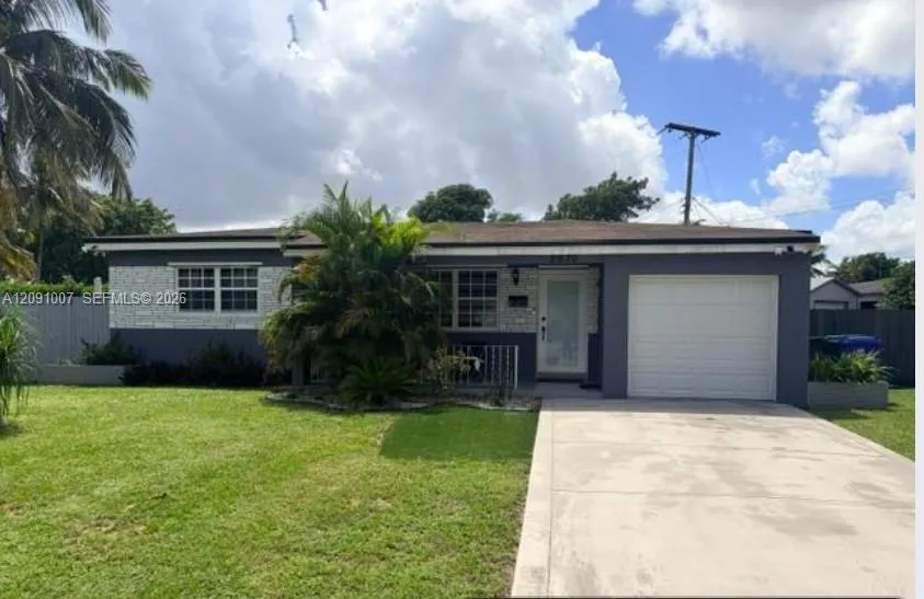 En Venta 2630 De Soto Drive, Miramar, FL 33023, Miramar, FL 33023