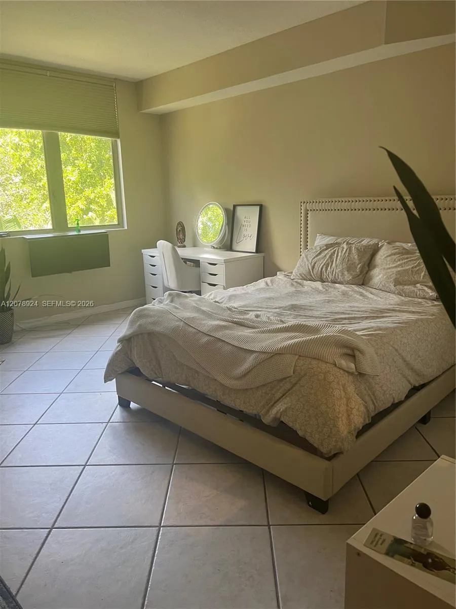 En Renta 2630 SW 28th Street 26, Miami, FL 33133, Miami, FL 33133