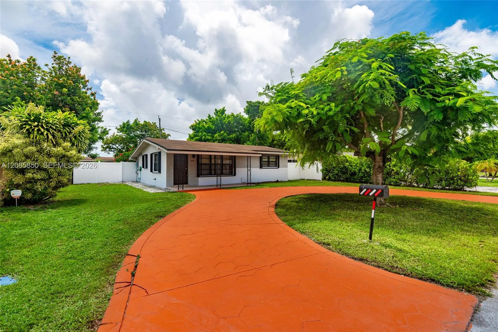 En Renta 2631 Alcazar Drive, Miramar, FL 33023, Miramar, FL 33023