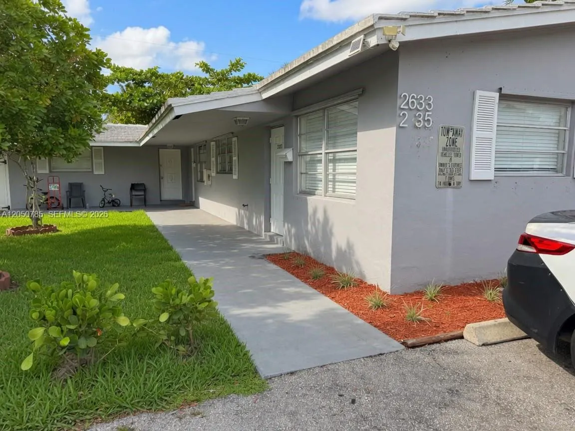 Foto de propiedad en 2633 NW 9th Avenue 1-2, Wilton Manors, FL 33311 Wilton Manors con MLS# 