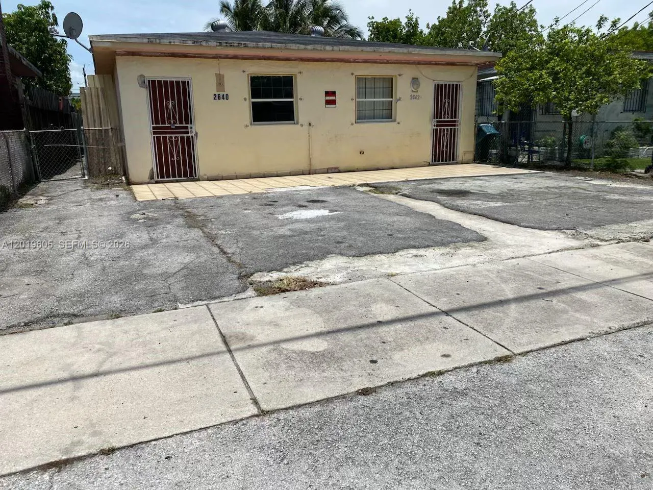 Foto de propiedad en 2640 NW 23rd Court, Miami, FL 33142 Miami con MLS# 