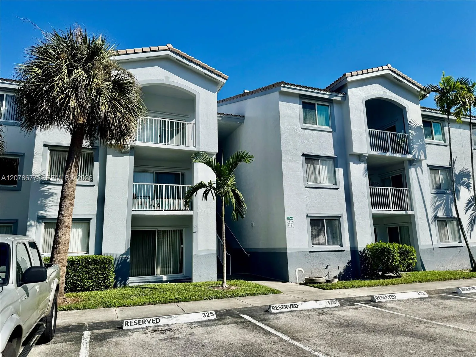 Foto de propiedad en 2640 S University Drive 113, Davie, FL 33328 Davie con MLS# 