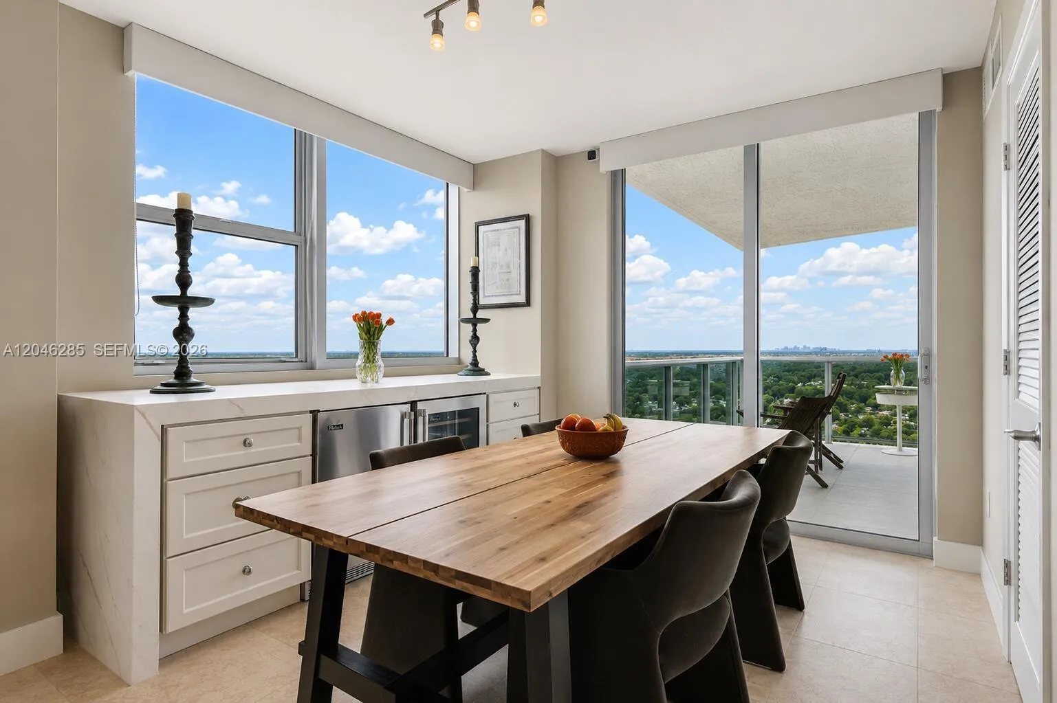Foto de propiedad en 2641 N Flamingo Road 2308, Plantation, FL 33323 Plantation con MLS# 