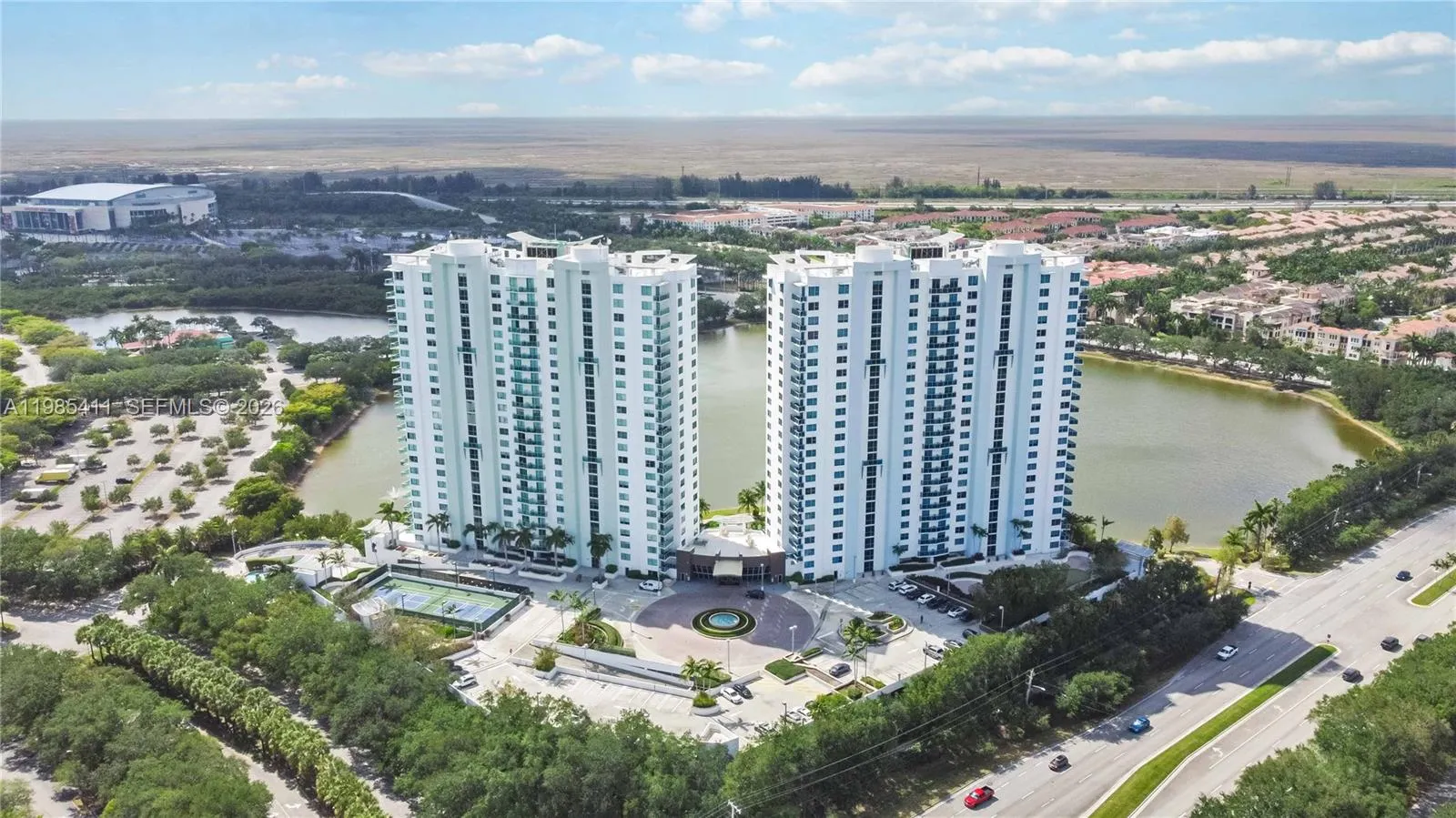 Foto de propiedad en 2641 N Flamingo Road 307N, Sunrise, FL 33323 Sunrise con MLS# 