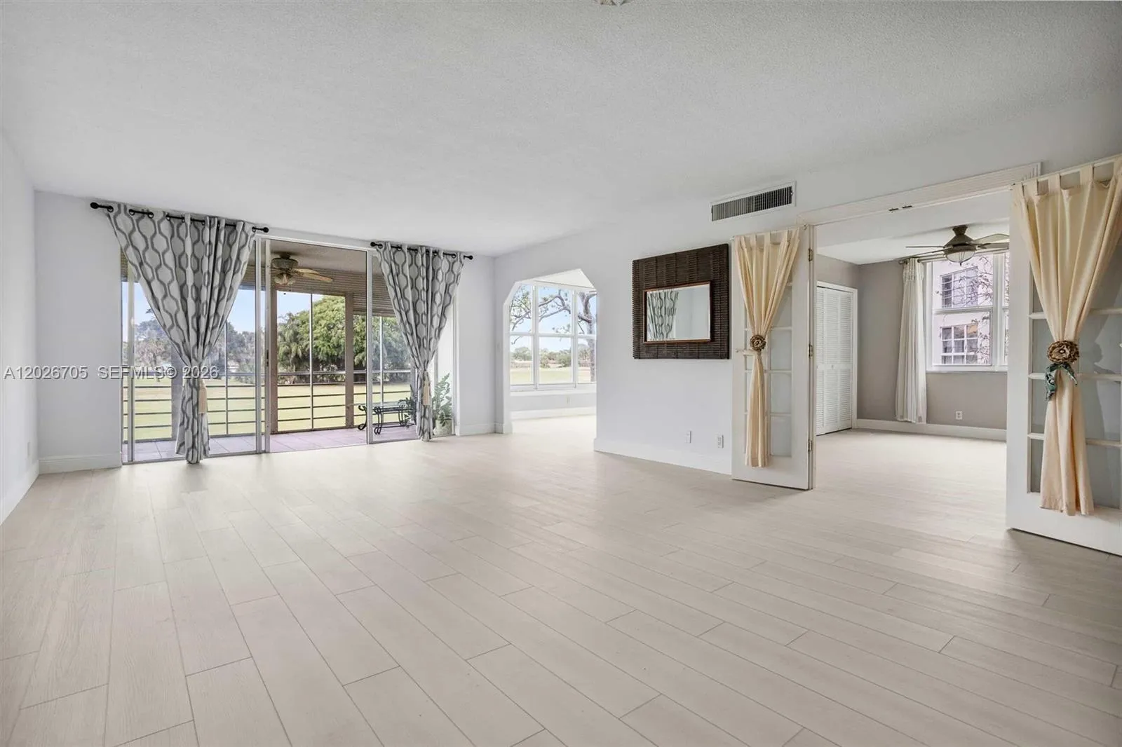 Foto de propiedad en 2651 S Course Drive 201, Pompano Beach, FL 33069 Pompano Beach con MLS#