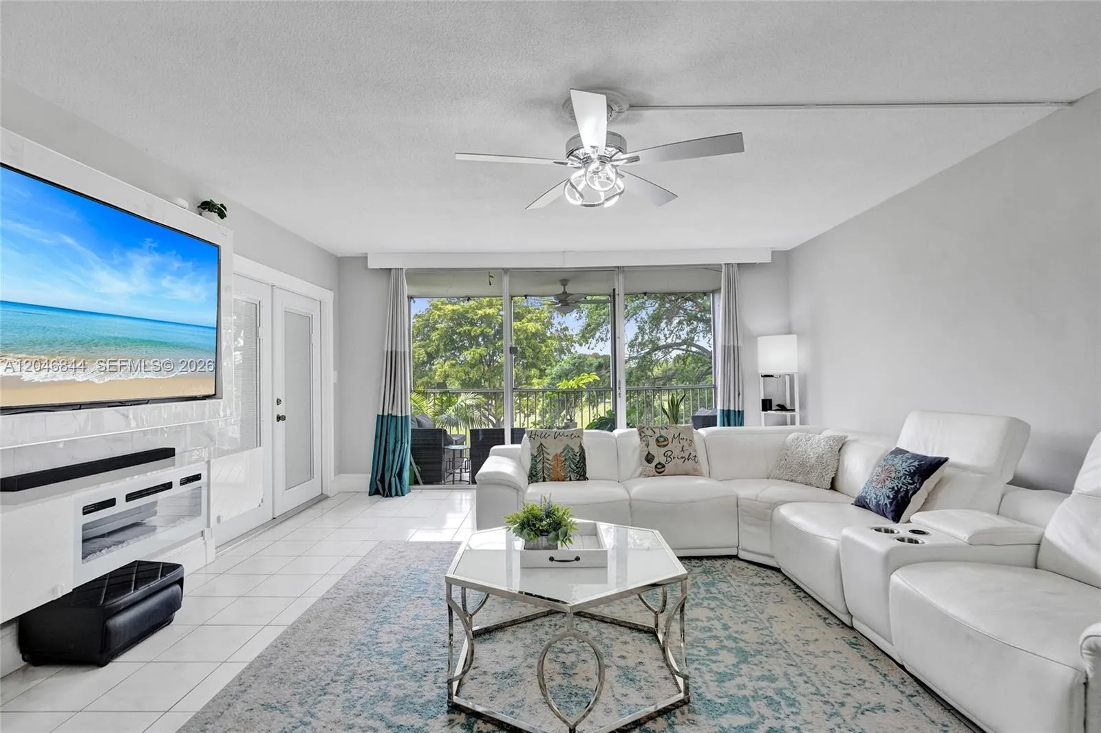 Foto de propiedad en 2651 S Course Drive 410, Pompano Beach, FL 33069 Pompano Beach con MLS#