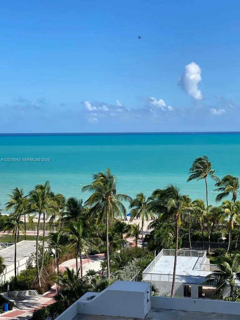 En Venta 2655 Collins Avenue 1003, Miami Beach, FL 33140, Miami Beach, FL 33140
