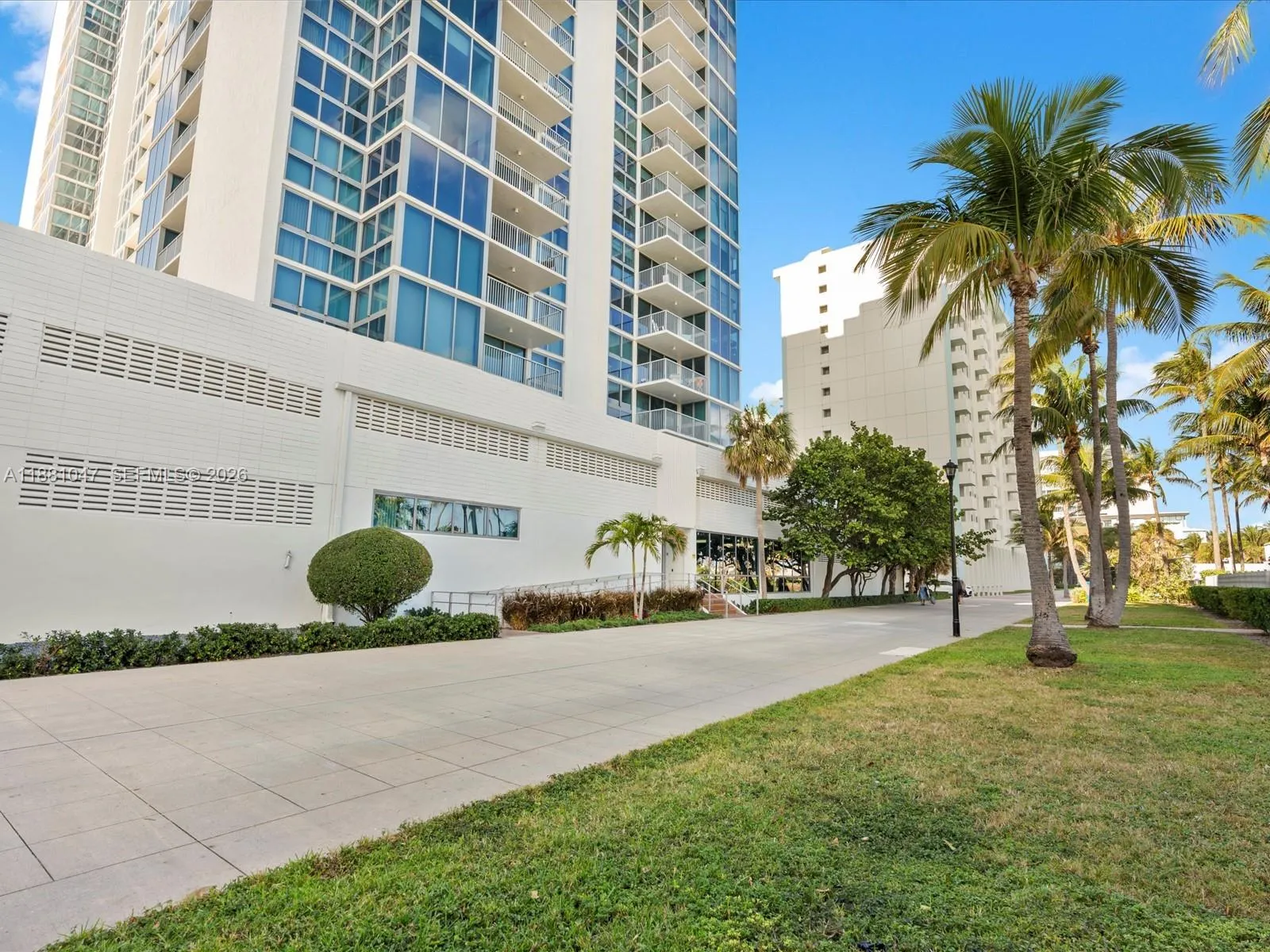 Foto de propiedad en 2655 Collins Avenue 510, Miami Beach, FL 33140 Miami Beach con MLS# 