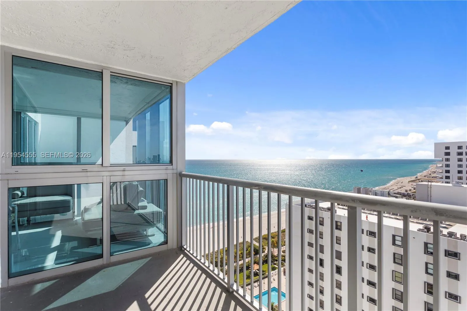 Foto de propiedad en 2655 Collins Avenue PH06/08, Miami Beach, FL 33140 Miami Beach con MLS#