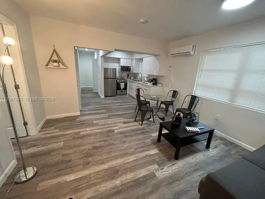 En Renta 2655 SW 24th Avenue 4, Miami, FL 33133, Miami, FL 33133