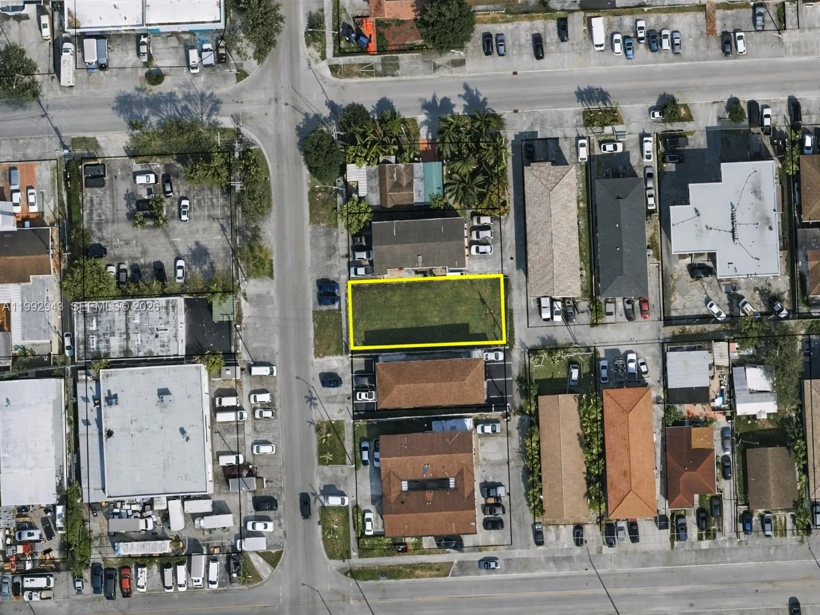 En Venta 2657 W 2nd Avenue, Hialeah, FL 33010, Hialeah, FL 33010