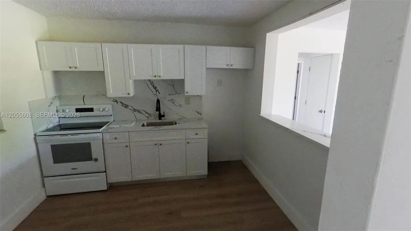 Foto de propiedad en 2660 Palm Avenue 1, Hialeah, FL 33010 Hialeah con MLS# 