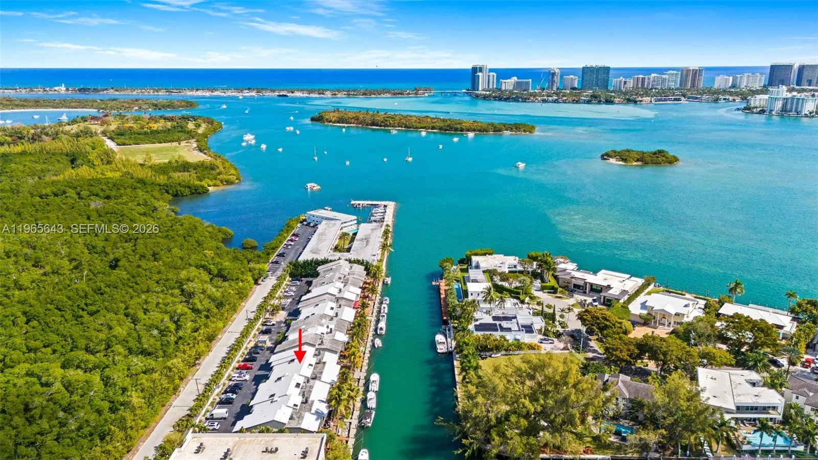 Vendido 2662 NE 135th Street, North Miami, FL 33181, North Miami, FL 33181
