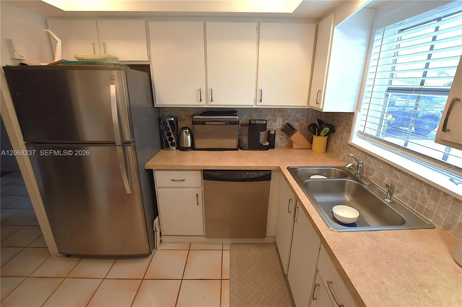 Foto de propiedad en 2666 Emory Drive E F, West Palm Beach, FL 33415 West Palm Beach con MLS# 