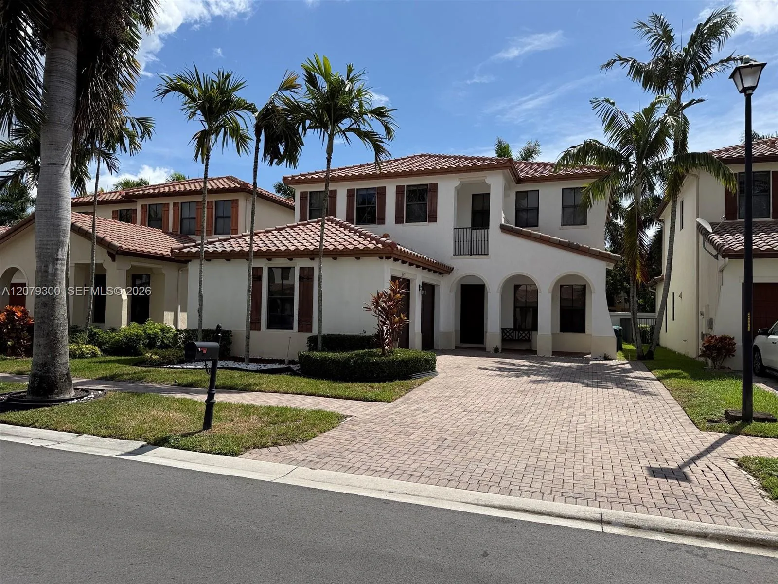 Foto de propiedad en 2673 NW 83rd Terrace 2673, Cooper City, FL 33024 Cooper City con MLS# 