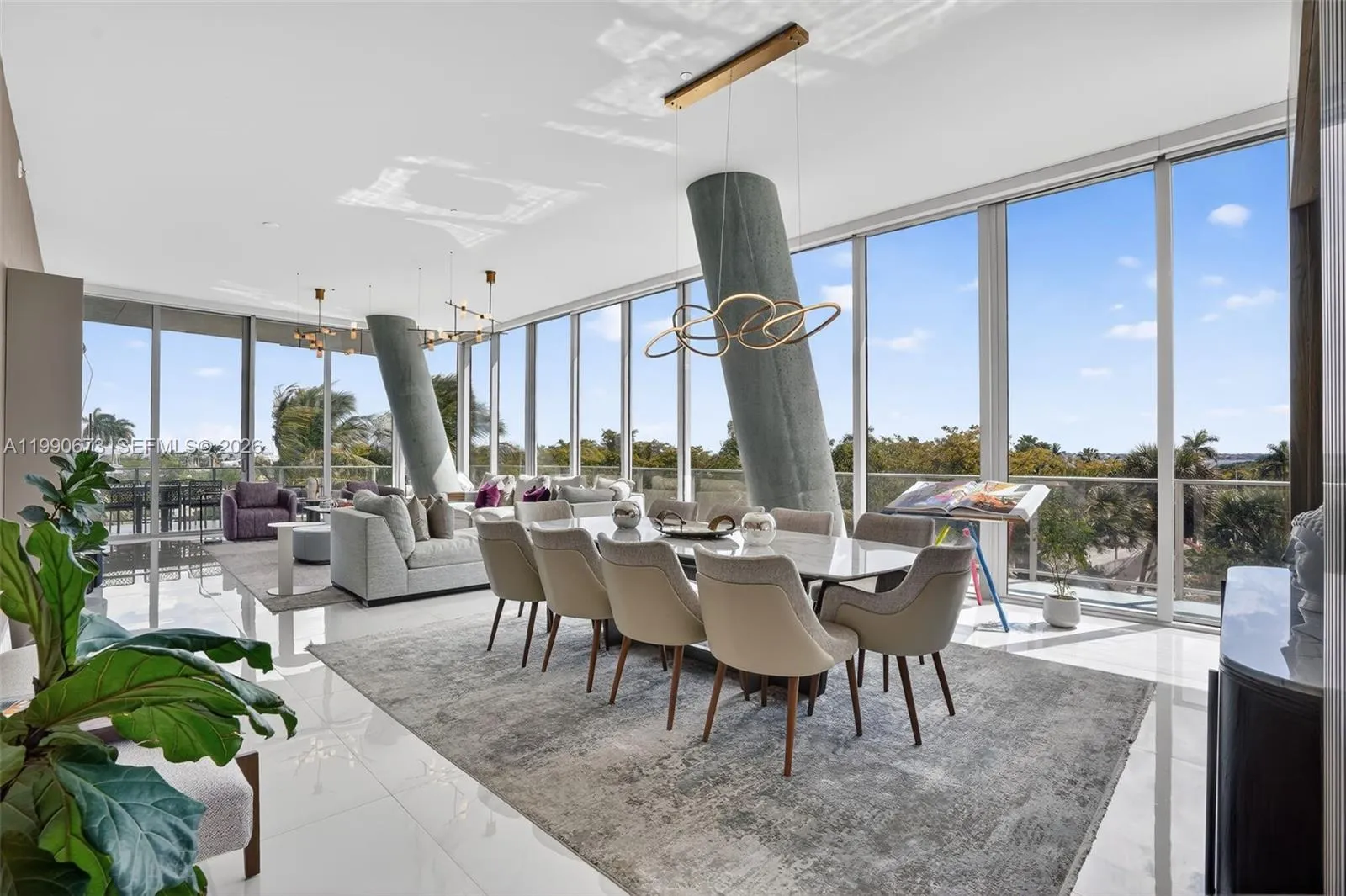 Foto de propiedad en 2675 S Bayshore Drive 402S, Miami, FL 33133 Miami con MLS# 