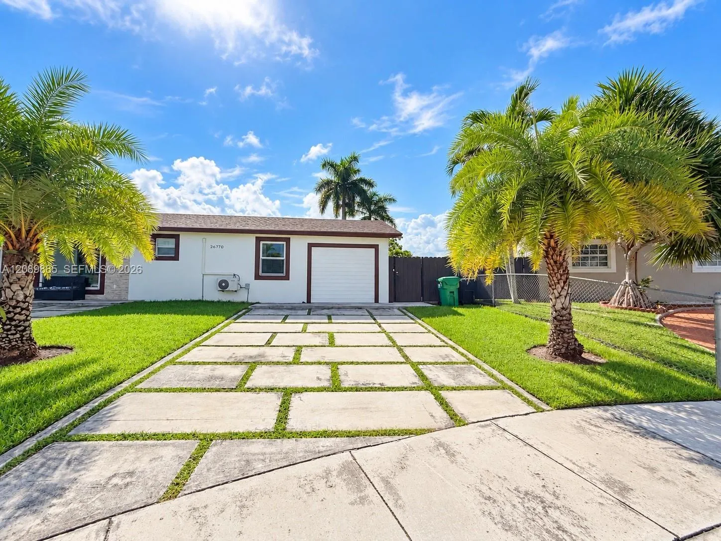 Foto de propiedad en 26770 SW 125th Avenue B, Homestead, FL 33032 Homestead con MLS# 