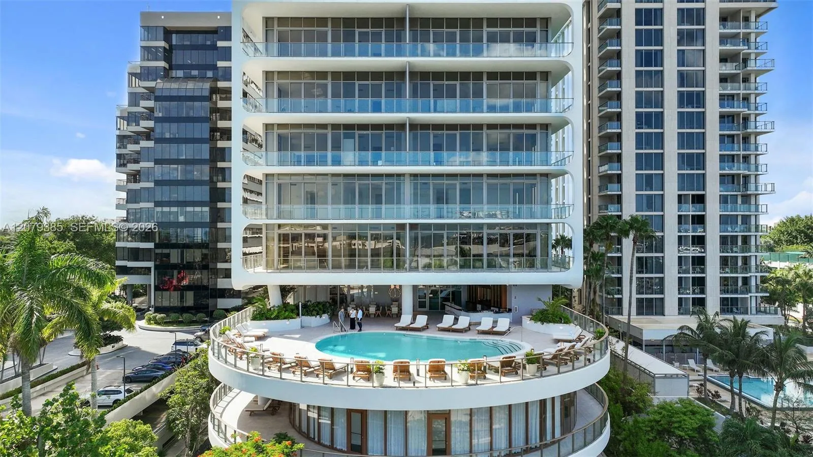Foto de propiedad en 2678 Tigertail Avenue 1705, Miami, FL 33133 Miami con MLS# 