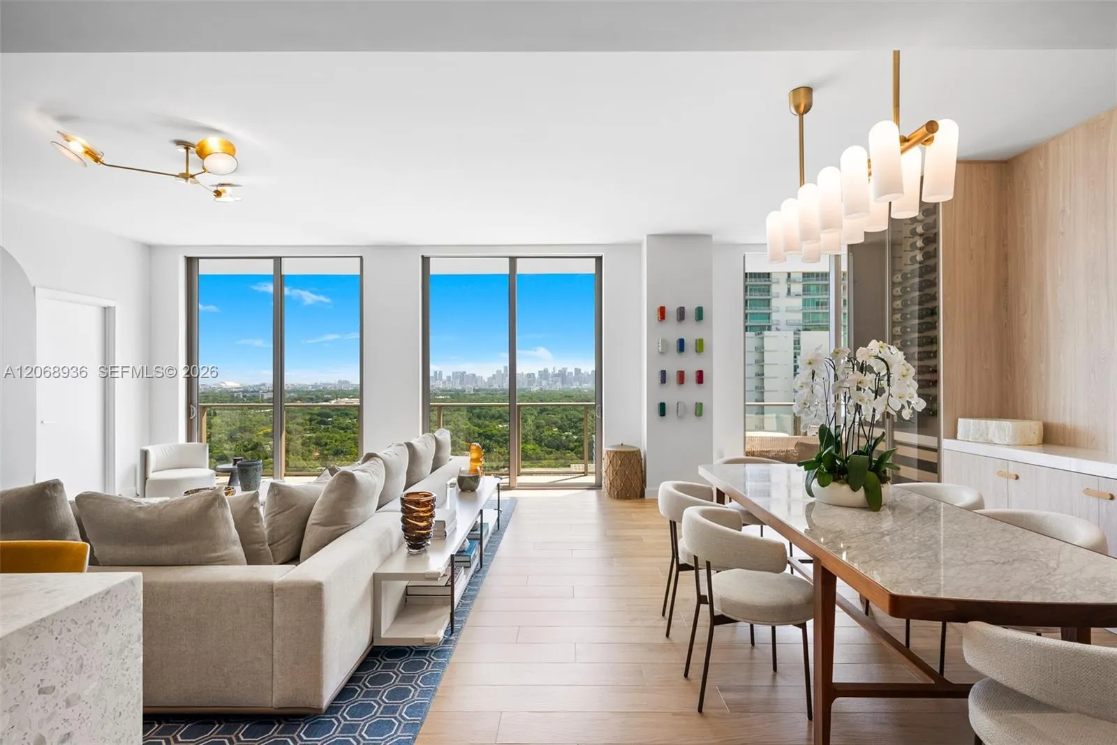En Venta 2678 Tigertail Avenue 1806, Miami, FL 33133, Miami, FL 33133