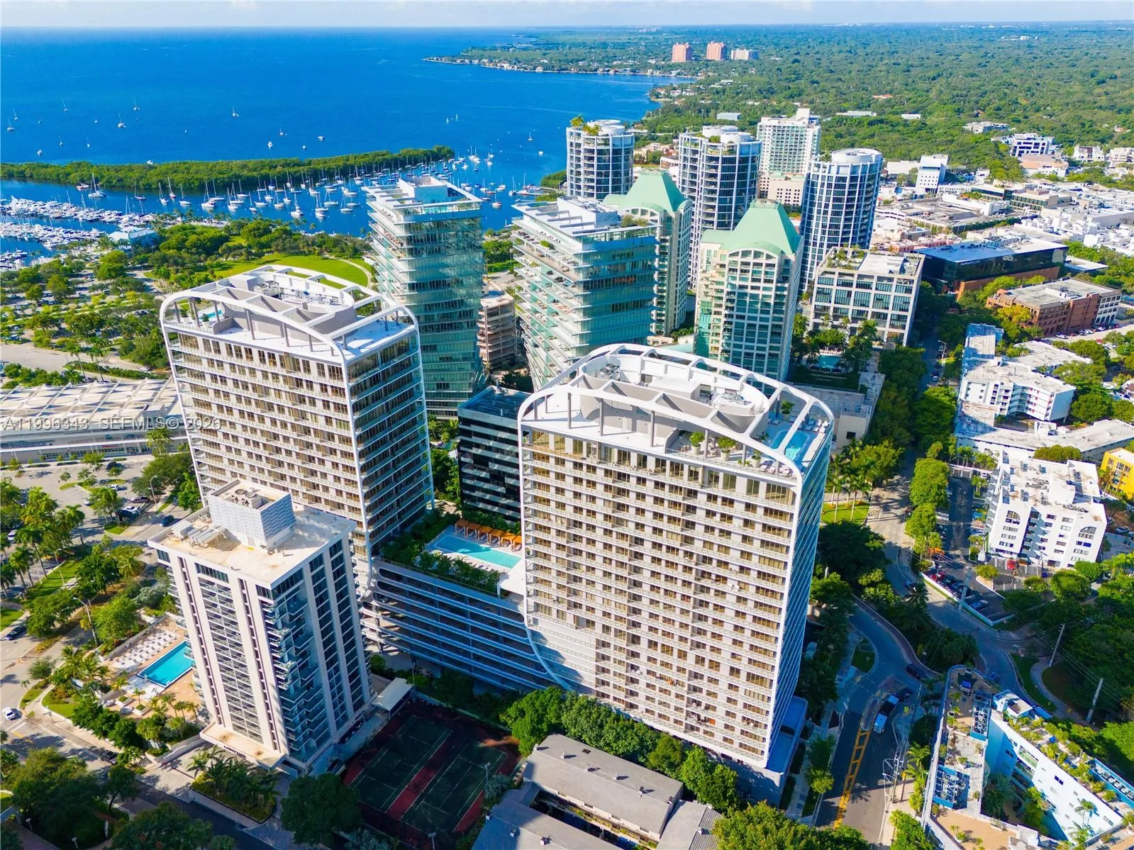 Foto de propiedad en 2678 Tigertail Avenue 2006, Coconut Grove, FL 33133 Coconut Grove con MLS# 