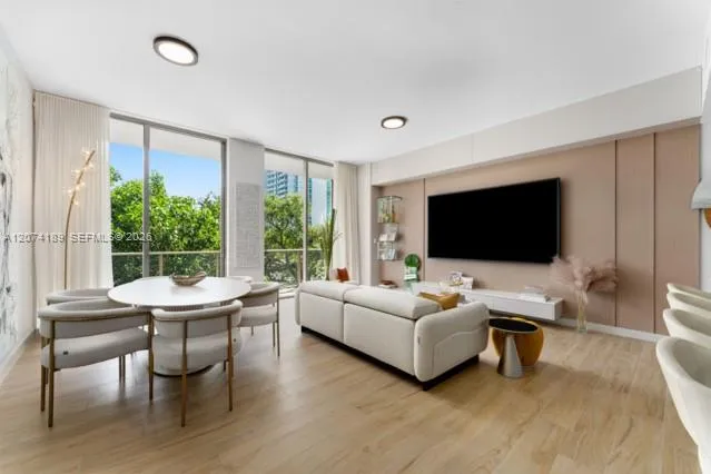 En Venta 2678 Tigertail Avenue 302, Miami, FL 33133, Miami, FL 33133