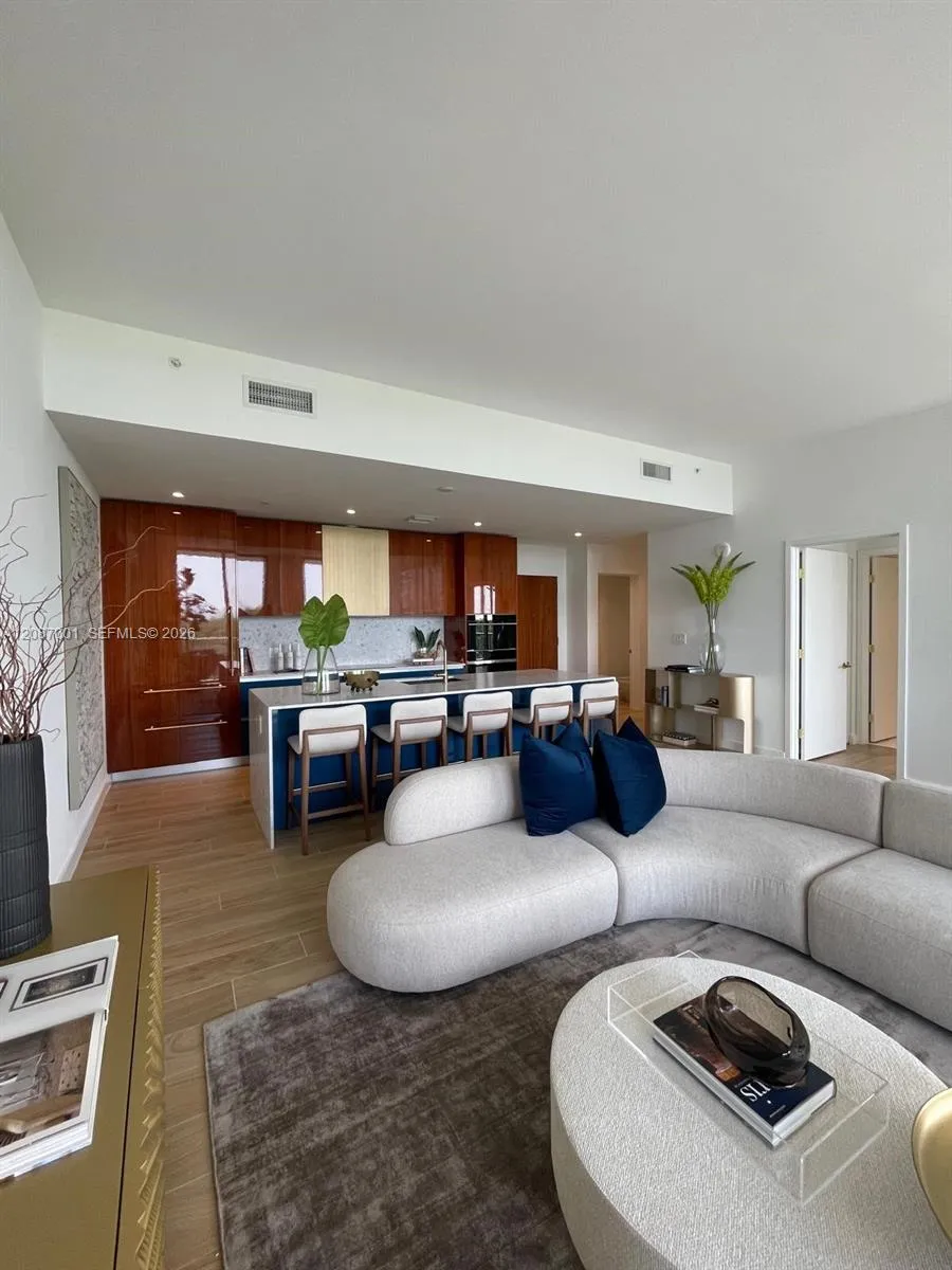 En Venta 2678 Tigertail Avenue 502, Miami, FL 33133, Miami, FL 33133