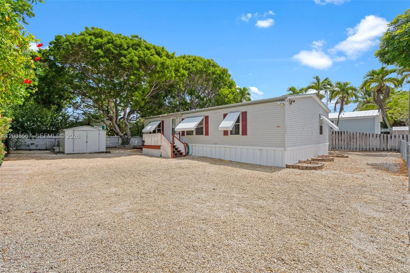Foto de propiedad en 268 King Avenue, Key Largo, FL 33037 Key Largo con MLS# 
