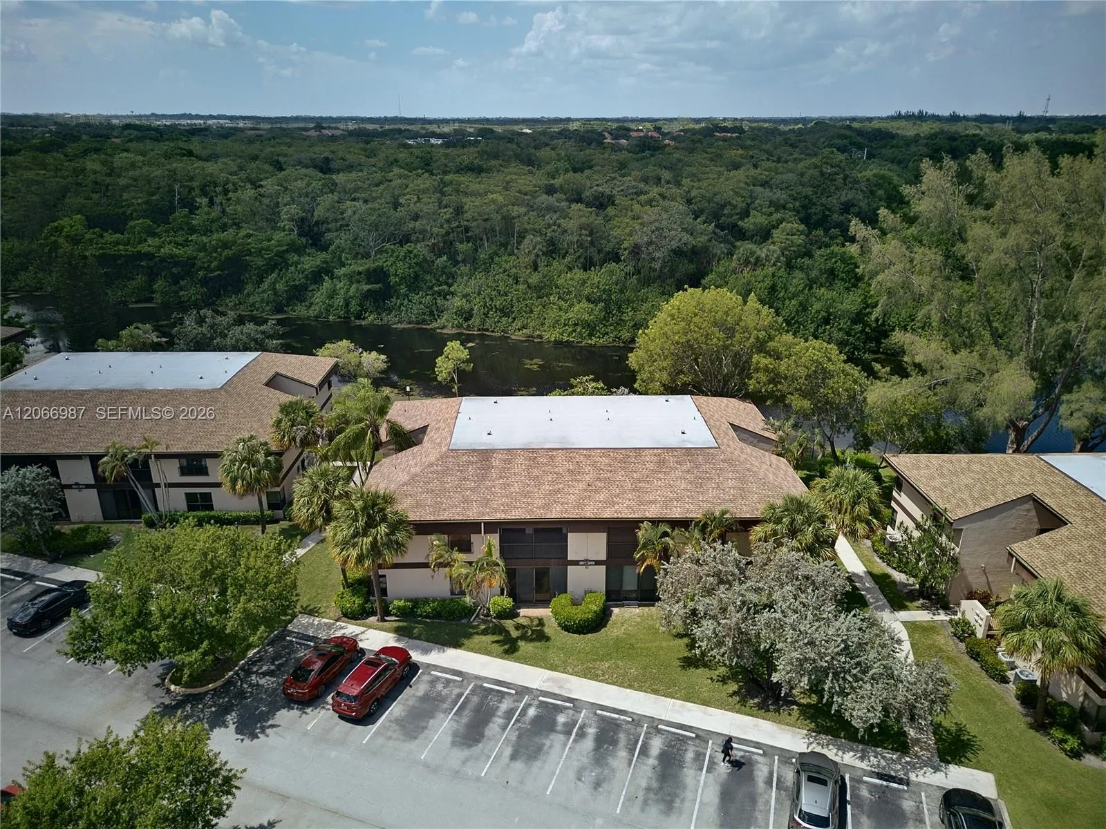 Foto de propiedad en 2683 N Carambola Circle N 1767, Coconut Creek, FL 33066 Coconut Creek con MLS# 
