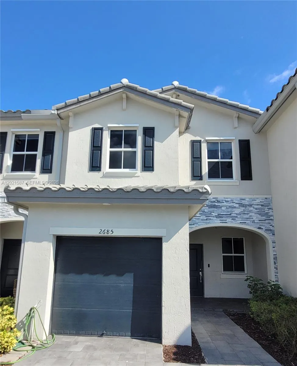 Foto de propiedad en 2685 SE 13th Street, Homestead, FL 33035 Homestead con MLS# 