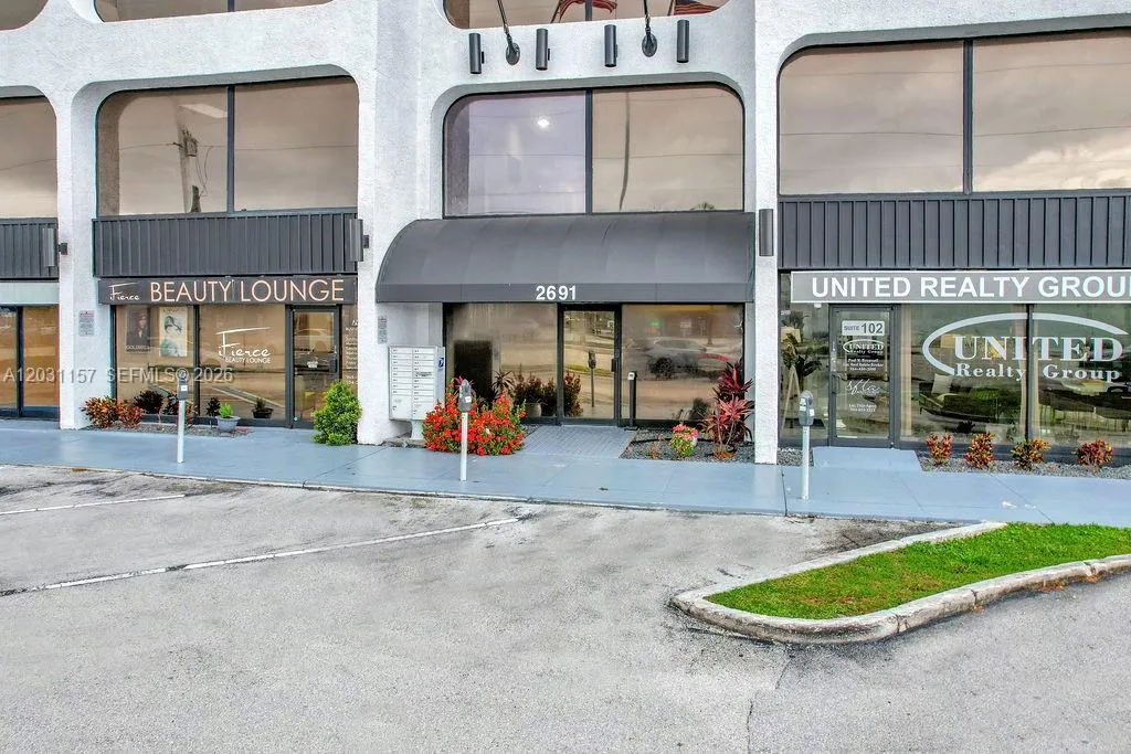 Foto de propiedad en 2691 E Oakland Park Boulevard 203B, Fort Lauderdale, FL 33306 Fort Lauderdale con MLS# 