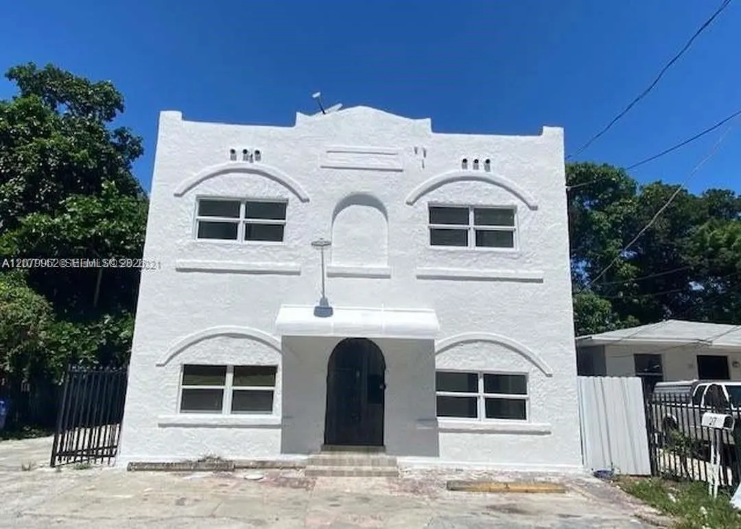 Foto de propiedad en 27 NE 60th Terrace, Miami, FL 33137 Miami con MLS# 