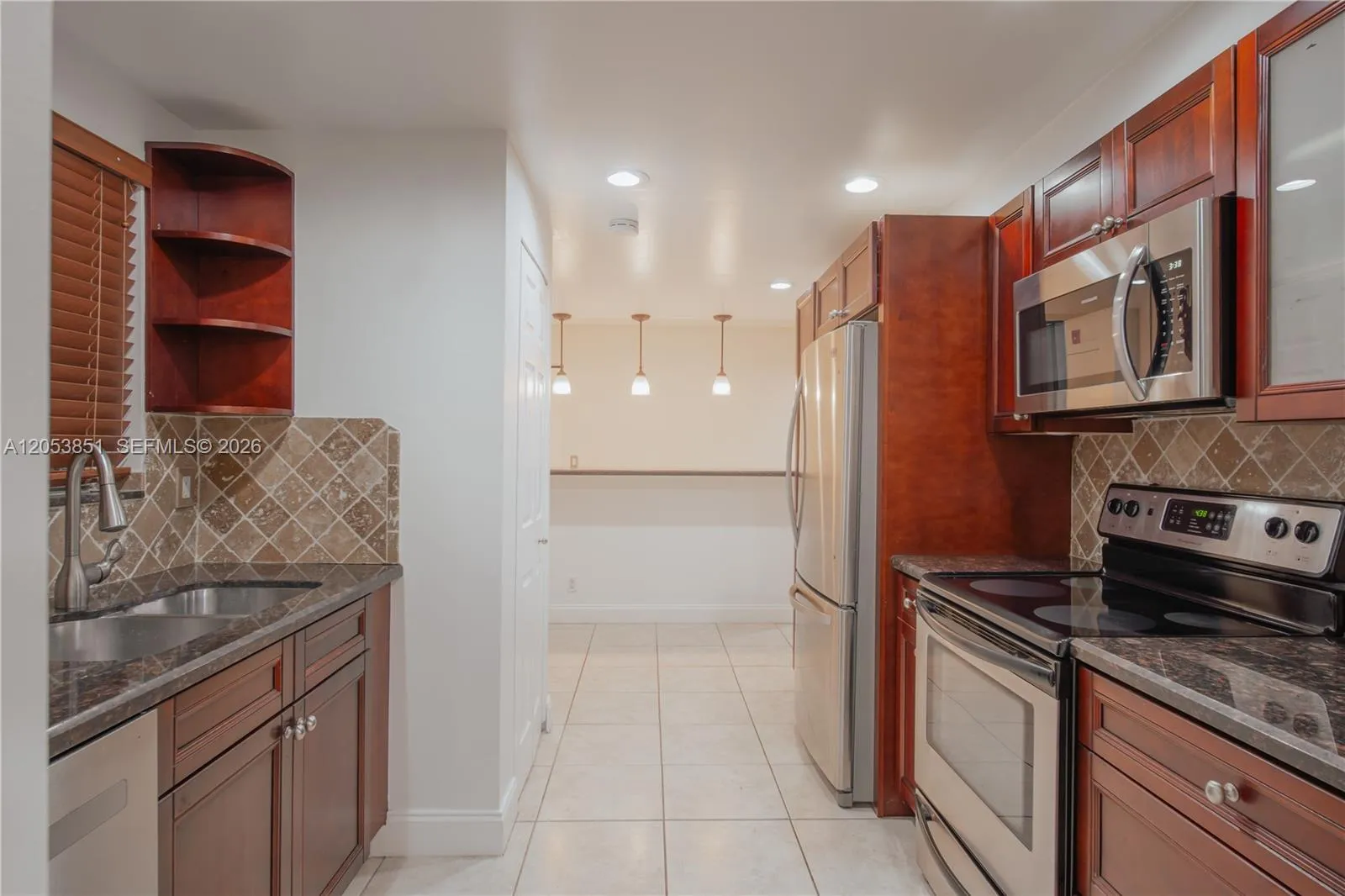Foto de propiedad en 2700 Coral Springs Drive 111, Coral Springs, FL 33065 Coral Springs con MLS# 