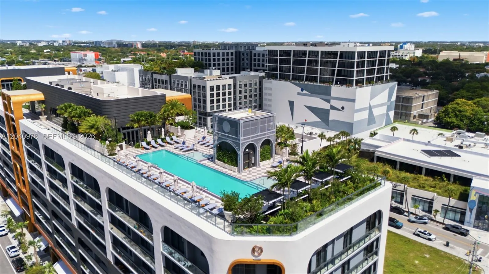 Foto de propiedad en 2700 NW 2nd 317, Miami, FL 33127 Miami con MLS#