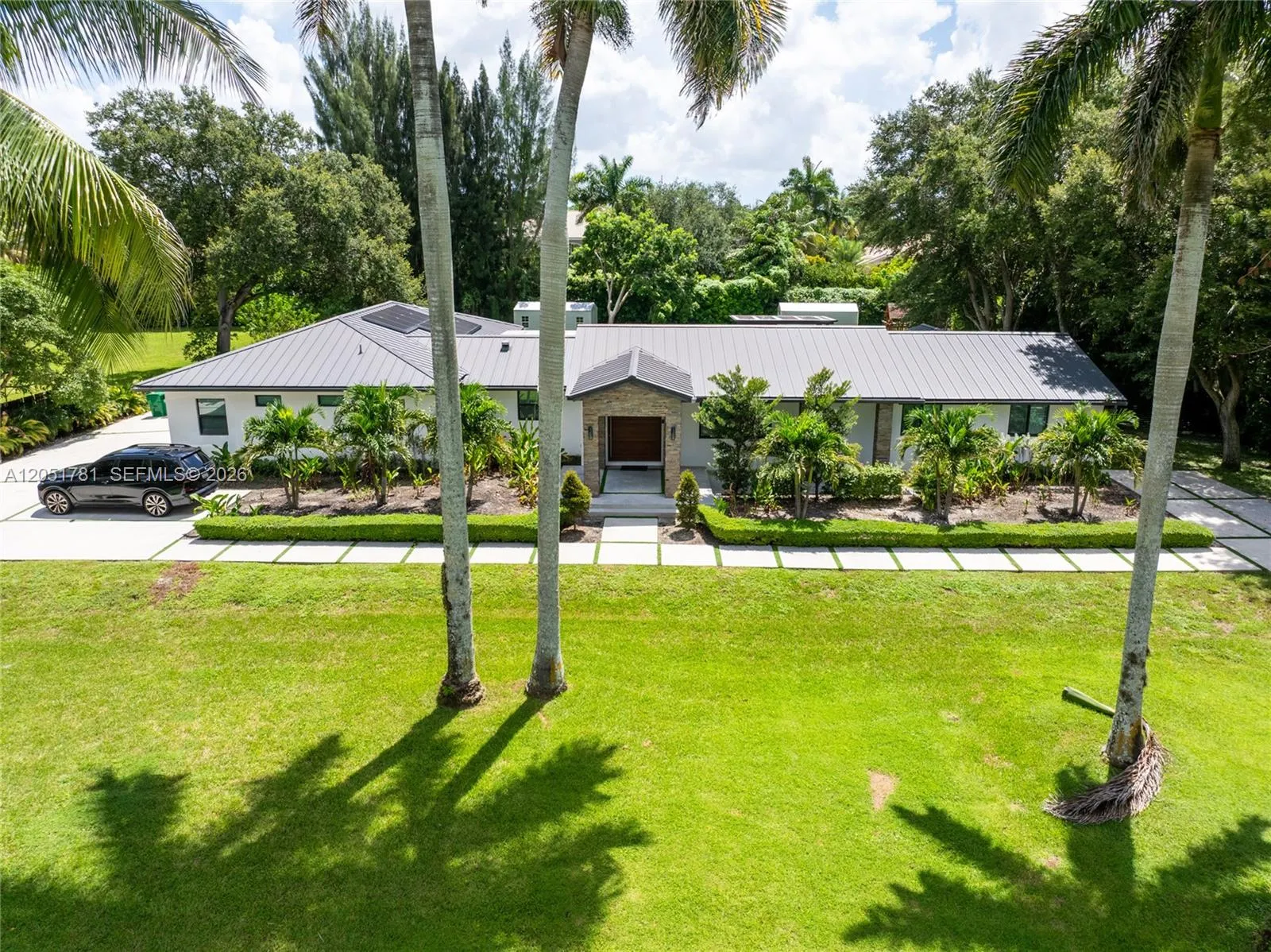 Foto de propiedad en 2700 SW 116th Avenue, Davie, FL 33330 Davie con MLS# 