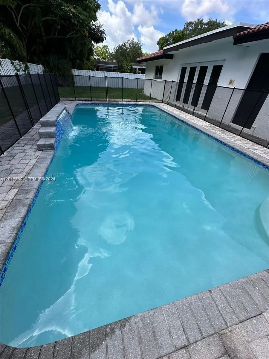 Foto de propiedad en 2701 NW 105th Terrace, Coral Springs, FL 33065 Coral Springs con MLS# 