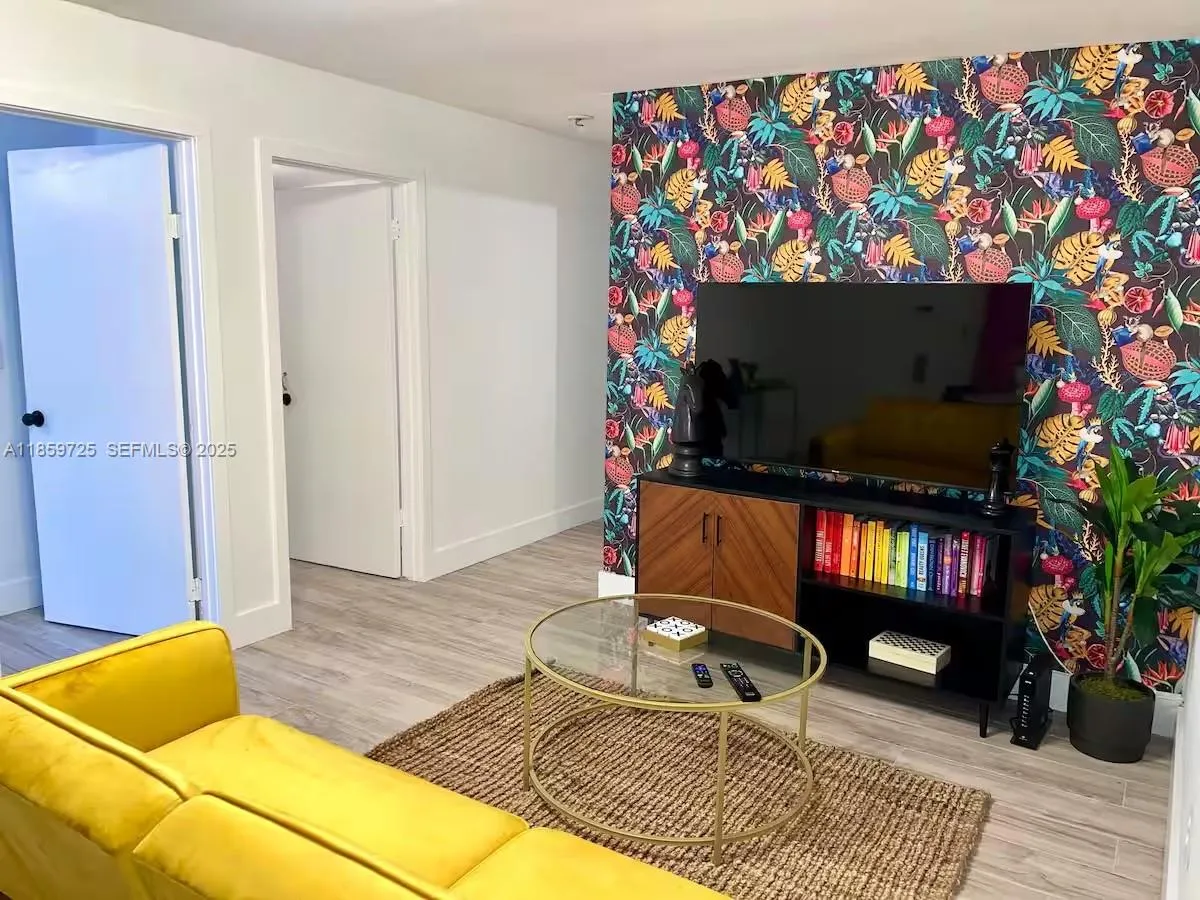 En Renta 2701 NW 24th Court R, Miami, FL 33142, Miami, FL 33142