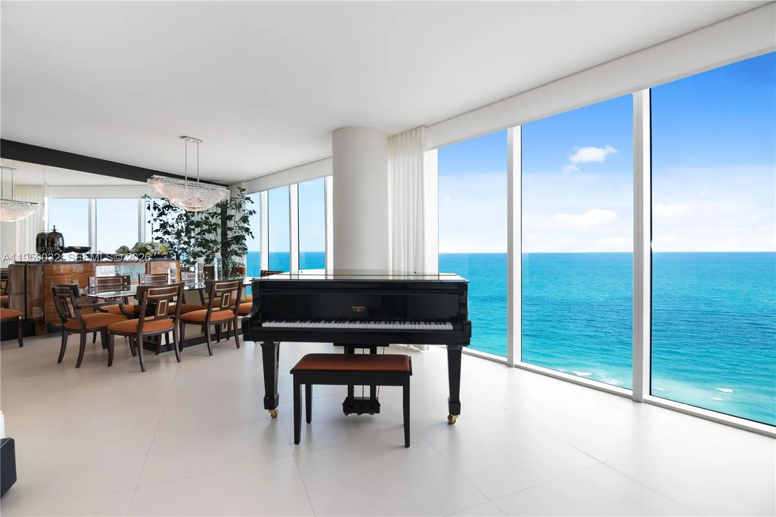 Foto de propiedad en 2711 S Ocean Drive 2205, Hollywood, FL 33019 Hollywood con MLS# 