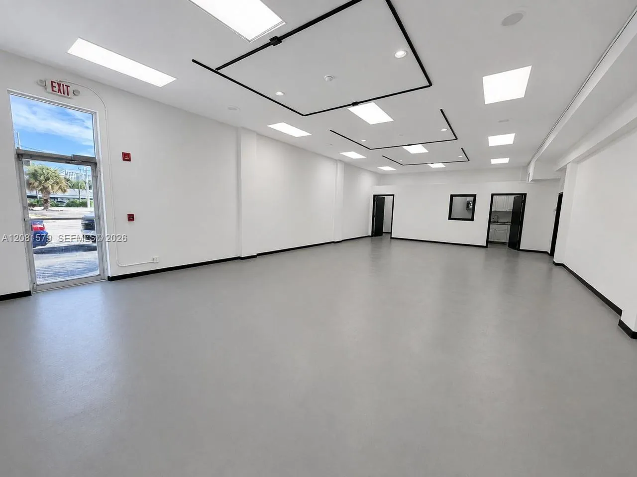 Foto de propiedad en 2716 S Dixie Highway 101, West Palm Beach, FL 33405 West Palm Beach con MLS# 