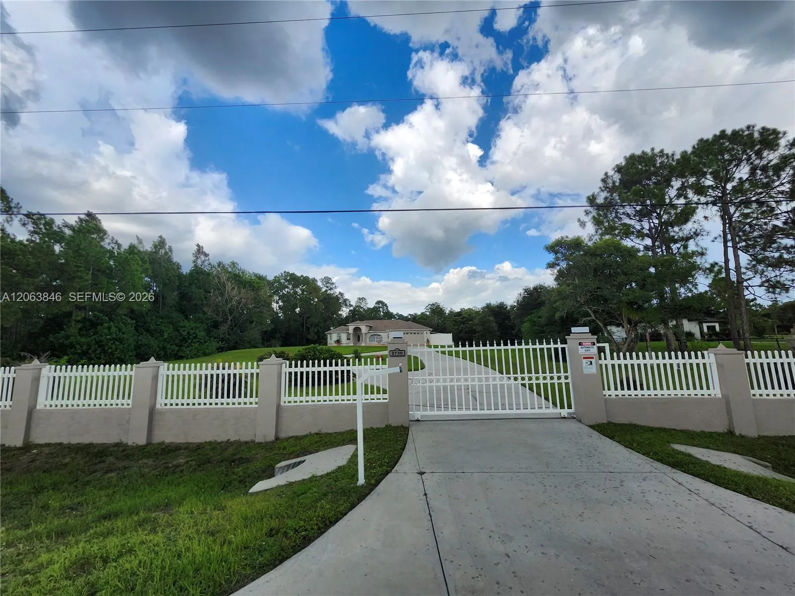 En Venta 2730 NE 2nd Street, Naples, FL 34120, Naples, FL 34120
