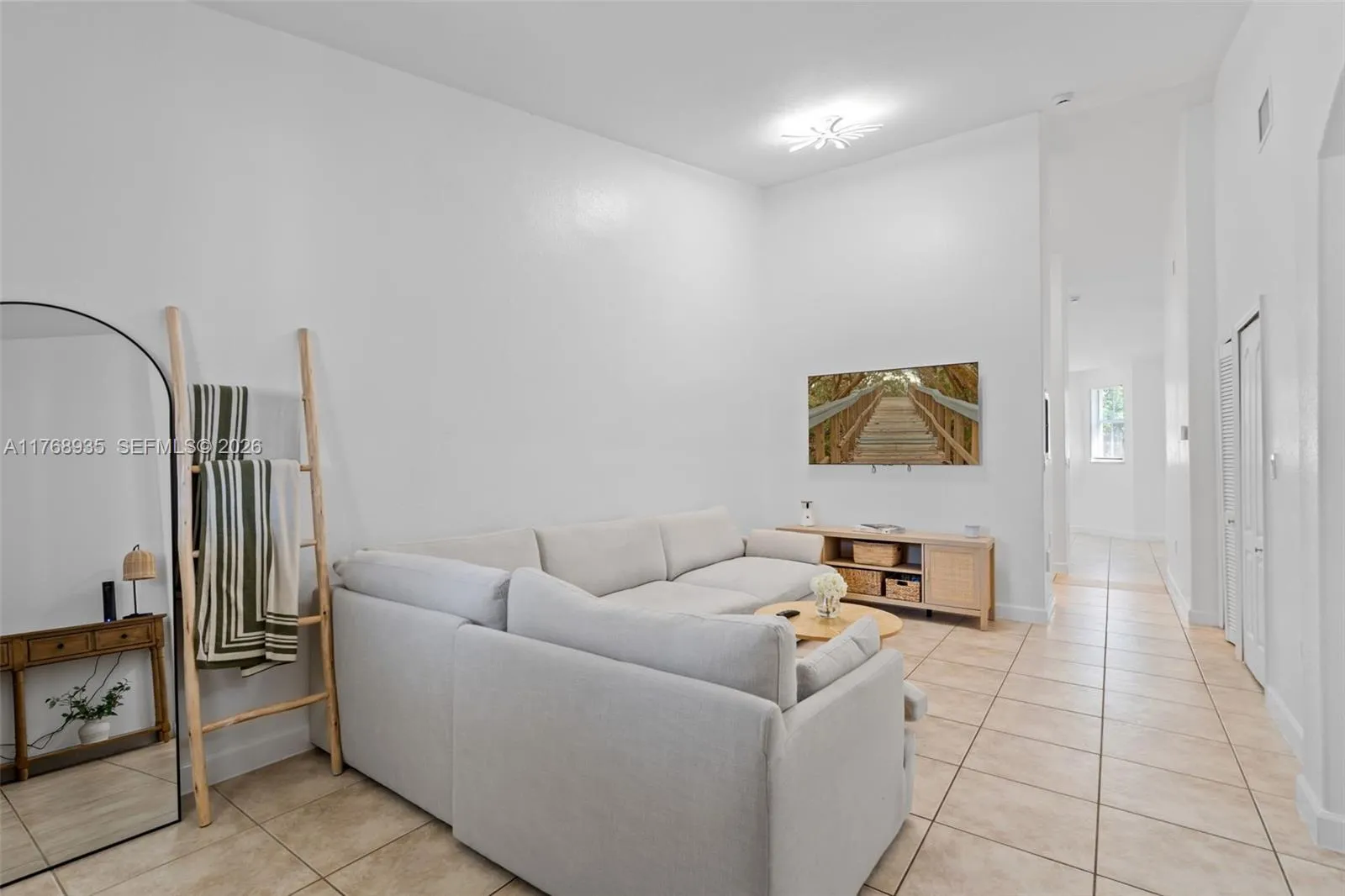Foto de propiedad en 2731 SE 17th Avenue 211, Homestead, FL 33035 Homestead con MLS# 