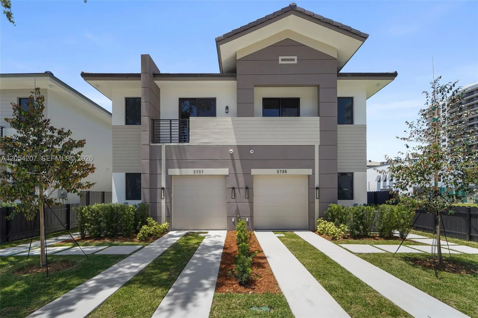 Foto de propiedad en 2735 SW 23rd Terrace, Miami, FL 33145 Miami con MLS# 