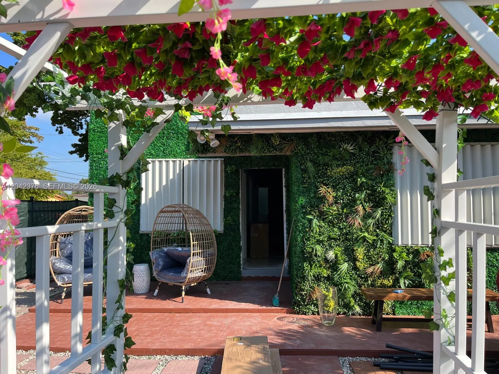 Foto de propiedad en 2737 NW 13th Avenue, Miami, FL 33142 Miami con MLS# 