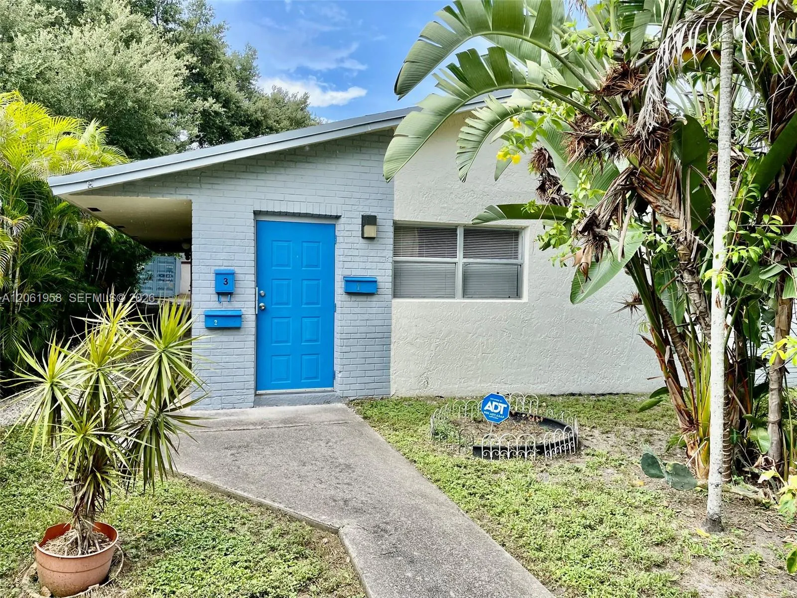 Foto de propiedad en 274 SW 9th Street 2, Dania Beach, FL 33004 Dania Beach con MLS# 