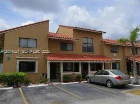 Foto de propiedad en 2745 W 62nd Place 202, Hialeah, FL 33016 Hialeah con MLS# 