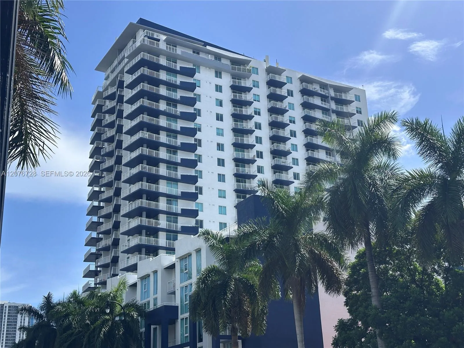 Foto de propiedad en 275 NE 18th Street 1810, Miami, FL 33132 Miami con MLS#