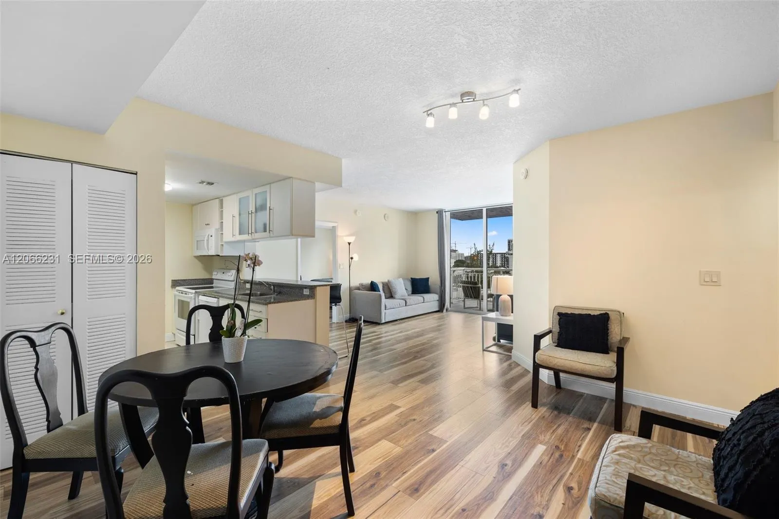 Foto de propiedad en 275 NE 18th Street 710, Miami, FL 33132 Miami con MLS#