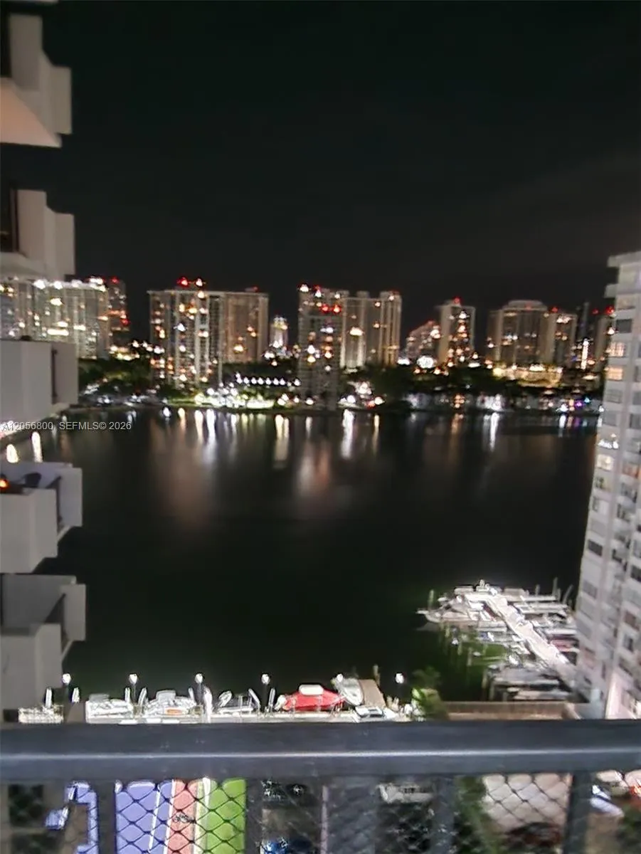 Foto de propiedad en 2750 NE 183rd Street 1701, Aventura, FL 33160 Aventura con MLS# 